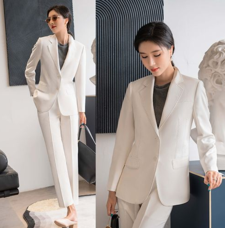 白色女士小西裝套裝，職業(ye) 女士西裝氣質高雅,果斷幹練